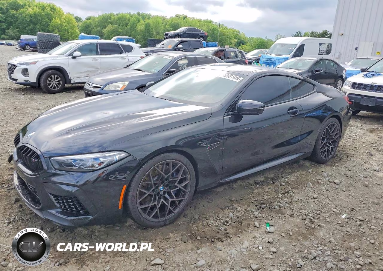 2020 BMW M8 – zdjęcie 1 z 12