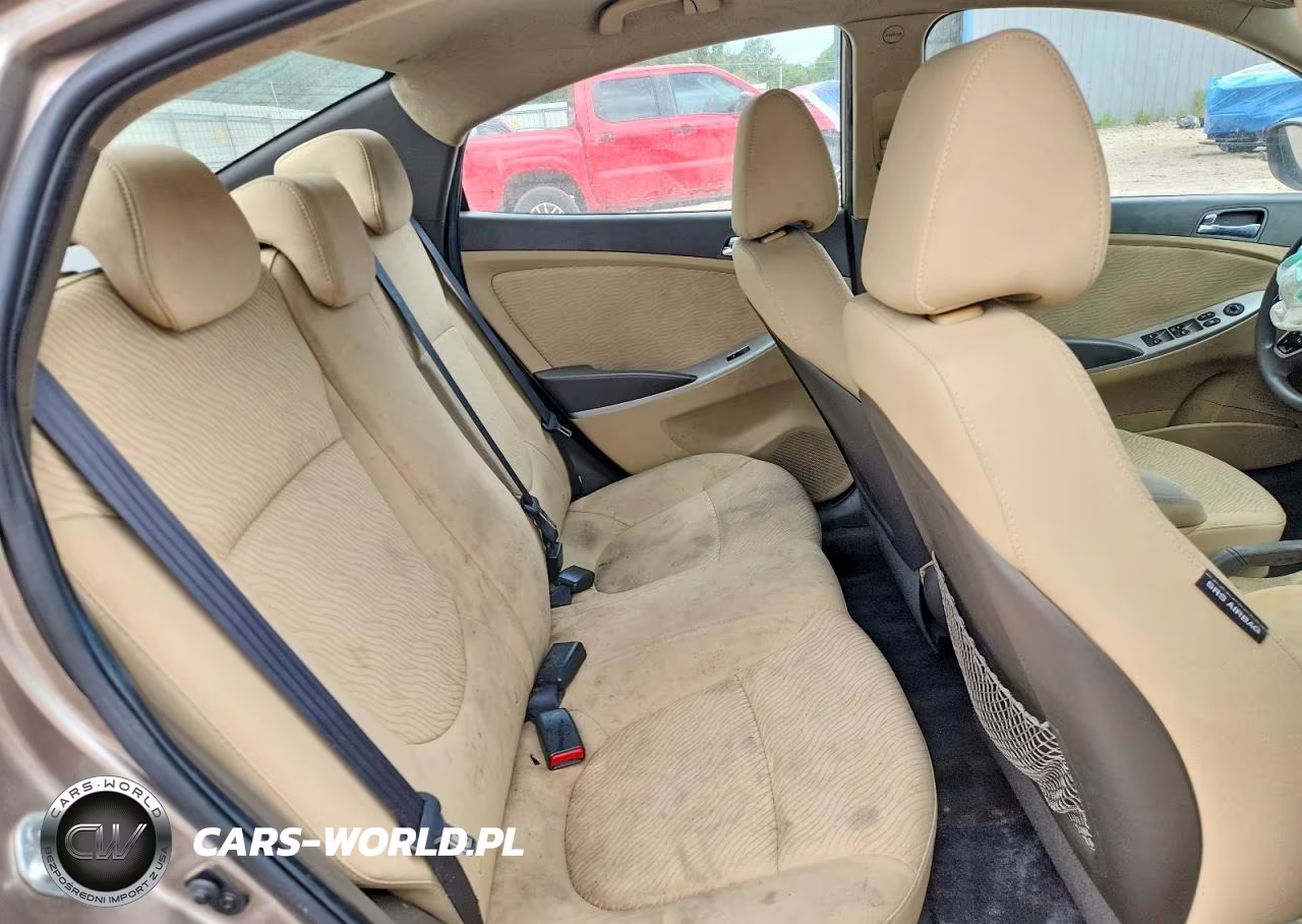2013 Hyundai Accent Gls VIN:KMHCU4AE4DU277652 - 10