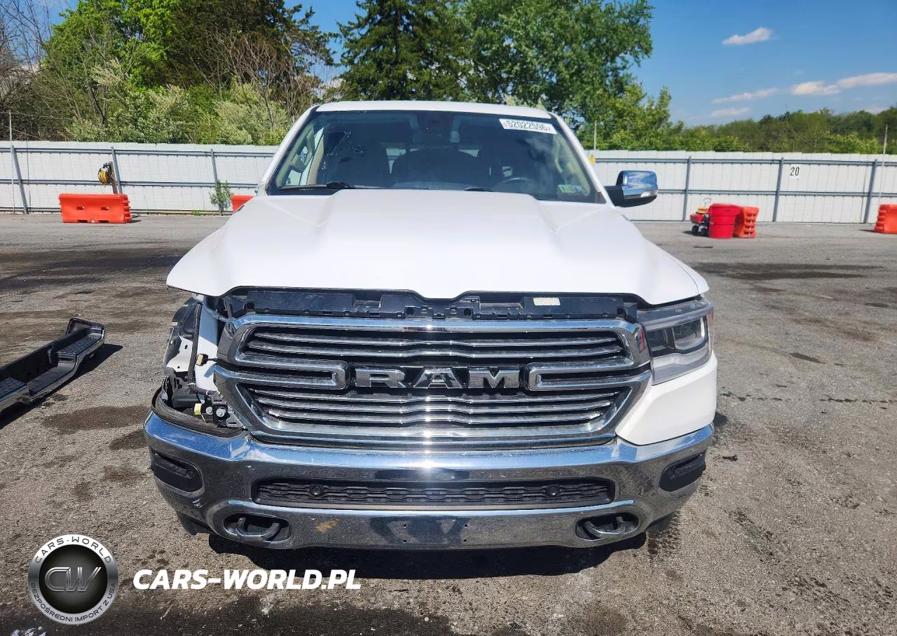 2020 Ram 1500 Laramie VIN:1C6SRFJT6LN353464 - 5