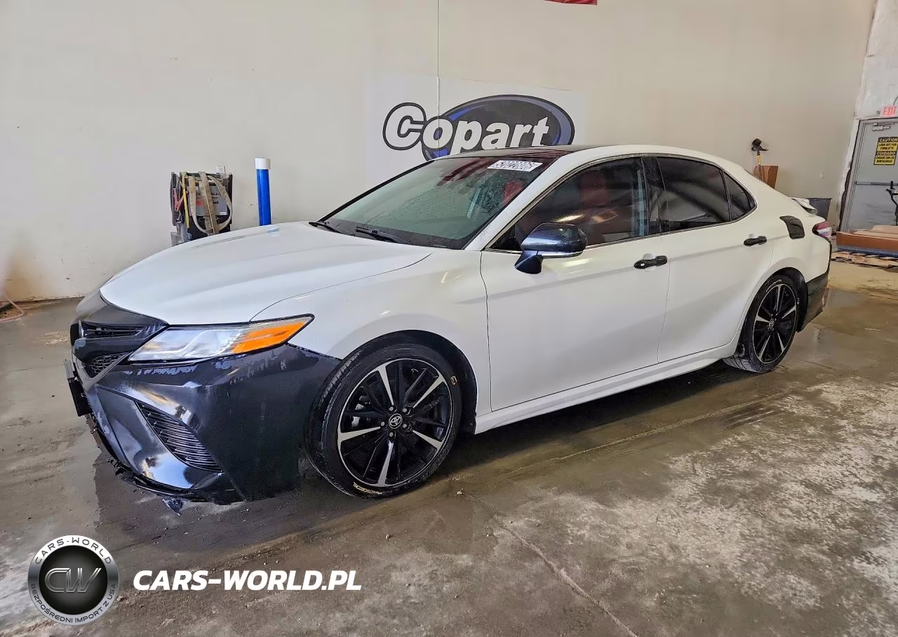 2020 Toyota Camry Xse