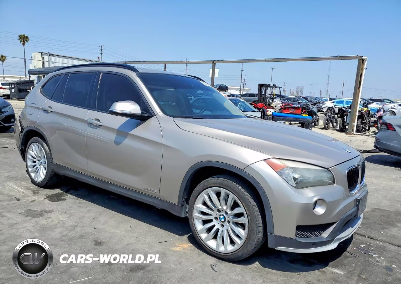 2015 BMW X1 Sdrive28I VIN:WBAVM1C51FV314918 - 4