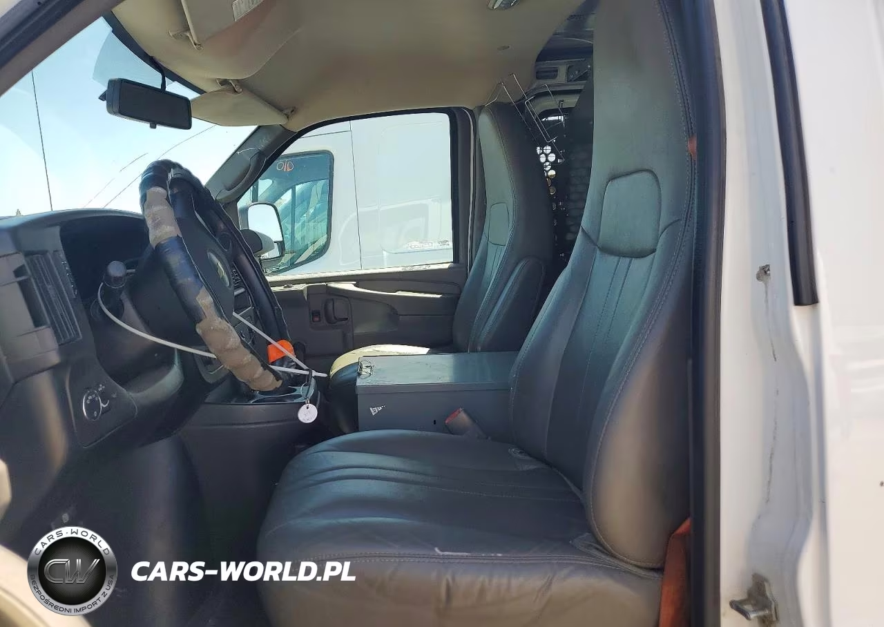 2013 Chevrolet Express G2500 VIN:1GCWGFCA3D1903420 - 7