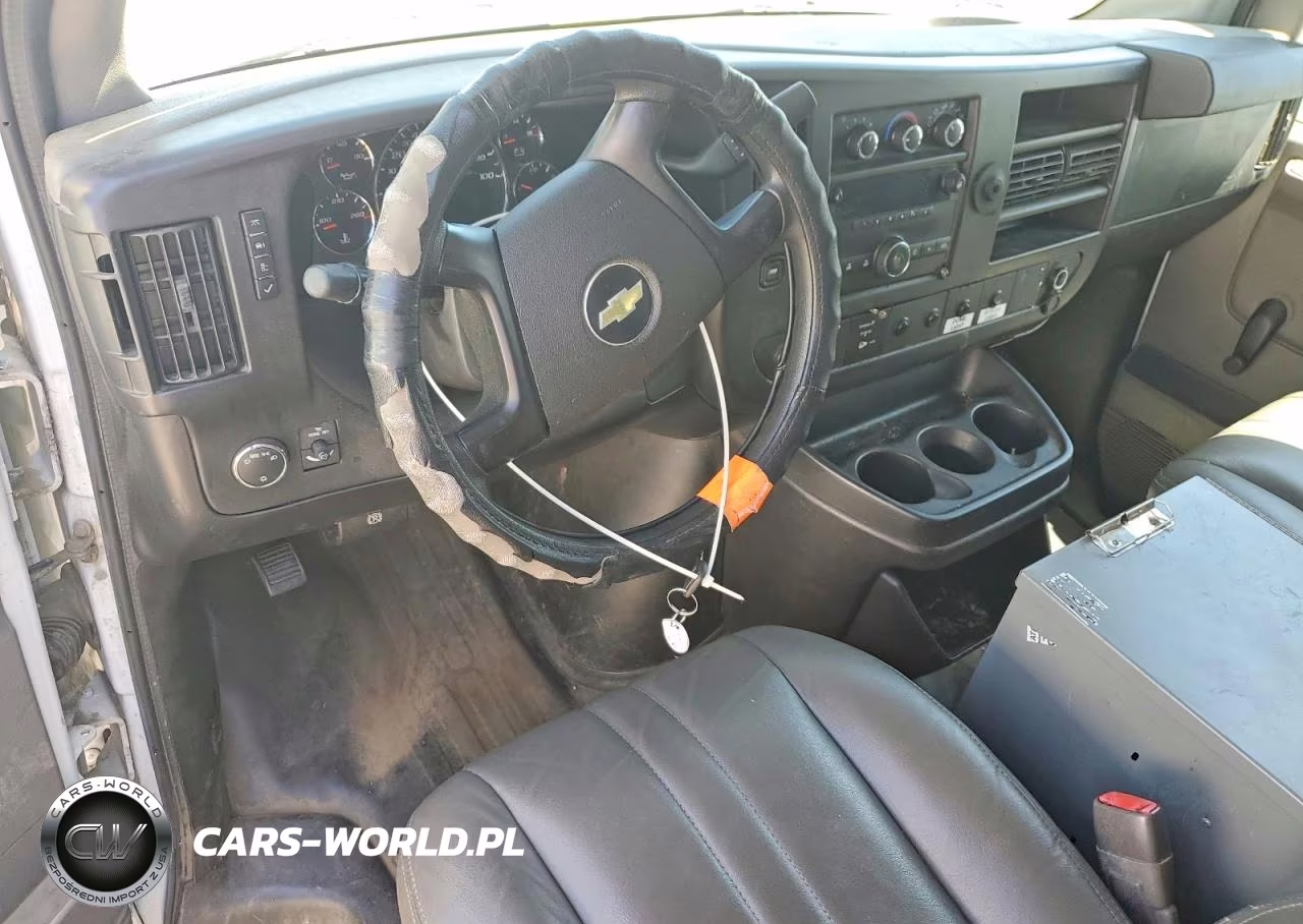 2013 Chevrolet Express G2500 VIN:1GCWGFCA3D1903420 - 8