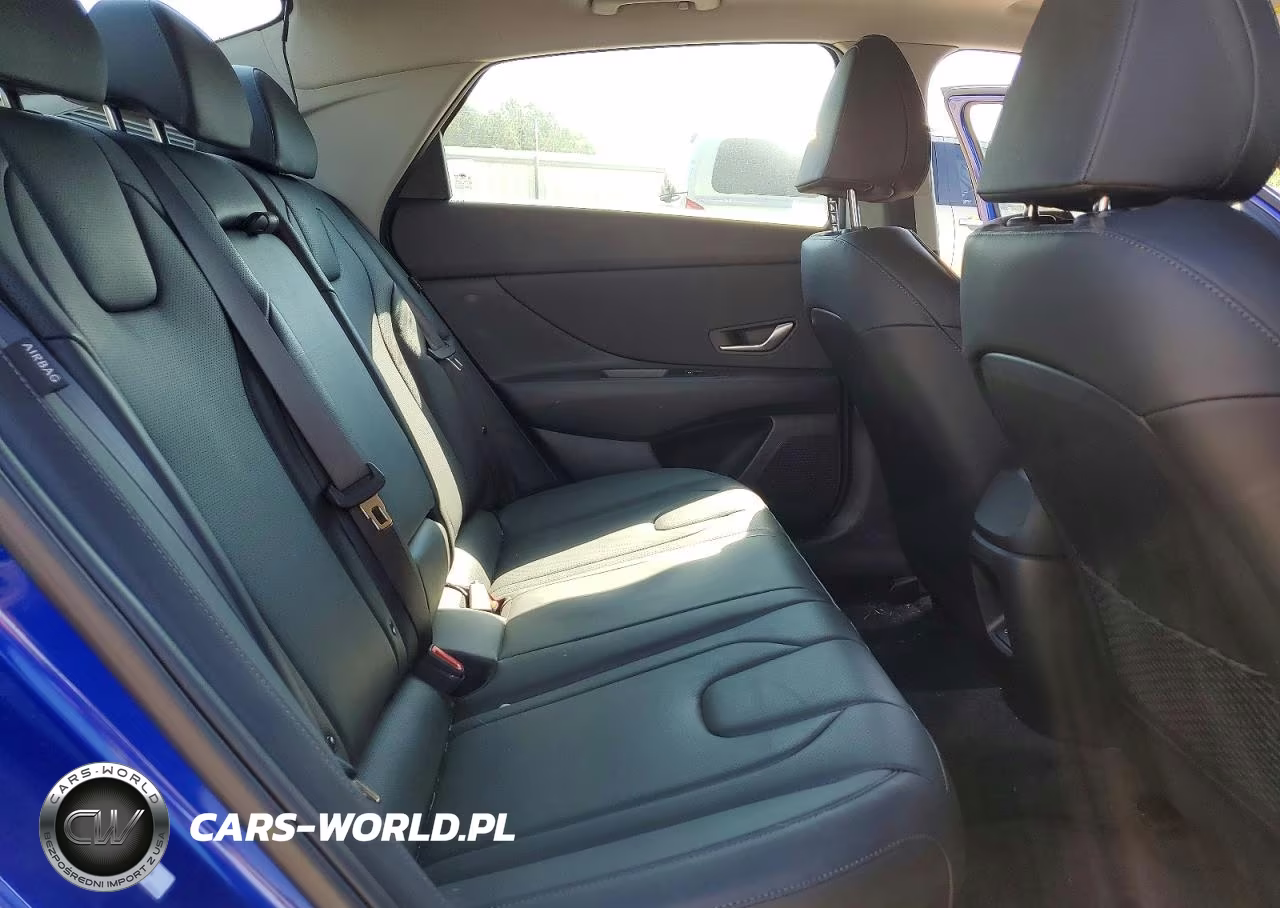 2025 Hyundai Elantra Limited VIN:KMHLN4DJ3SU142214 - 10