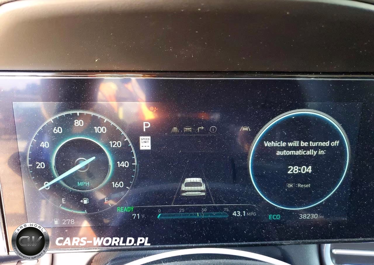 2025 Hyundai Elantra Limited VIN:KMHLN4DJ3SU142214 - 9