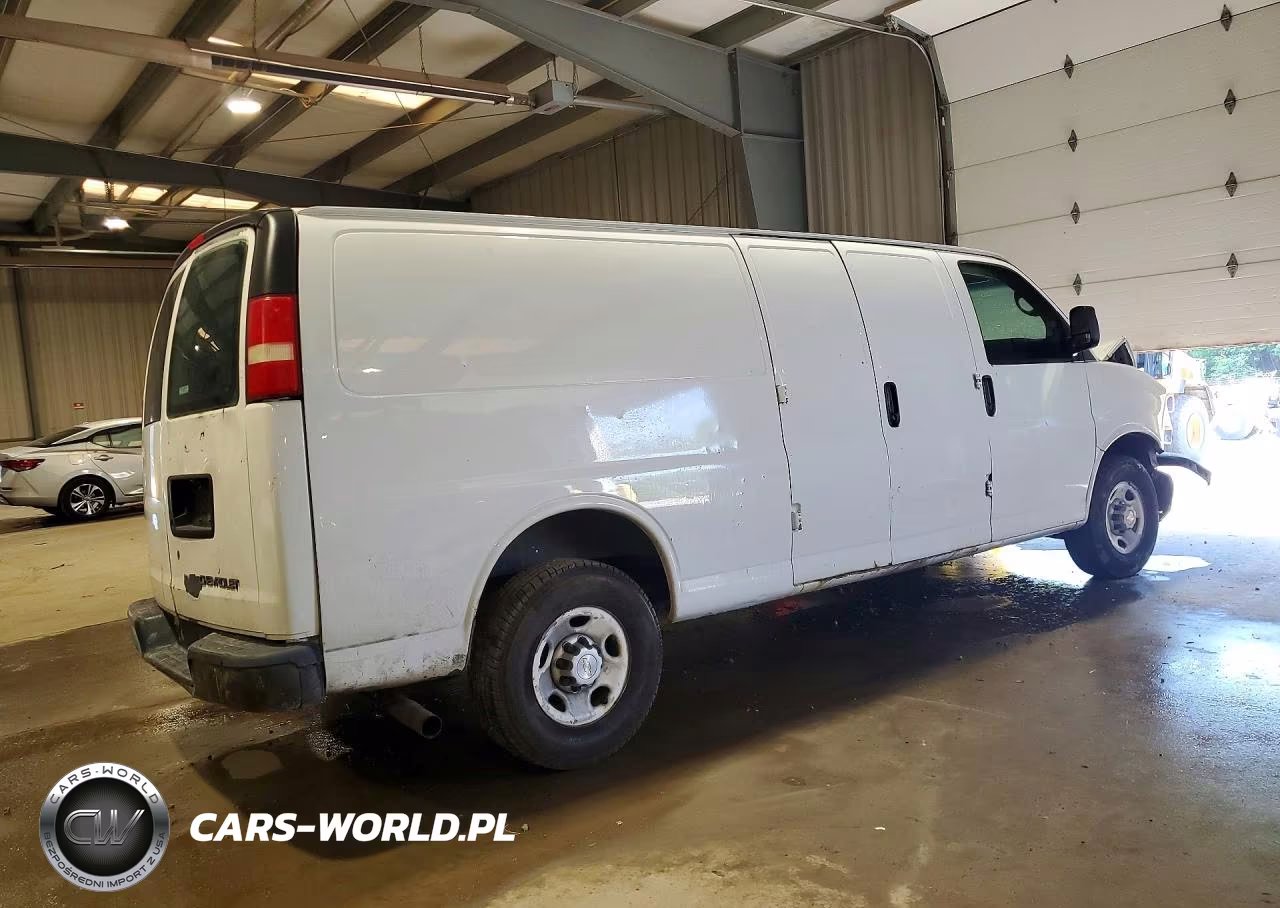 2013 Chevrolet Express 2500 Cargo Delivery Van VIN:1GCWGGCA1D1159306 - 3