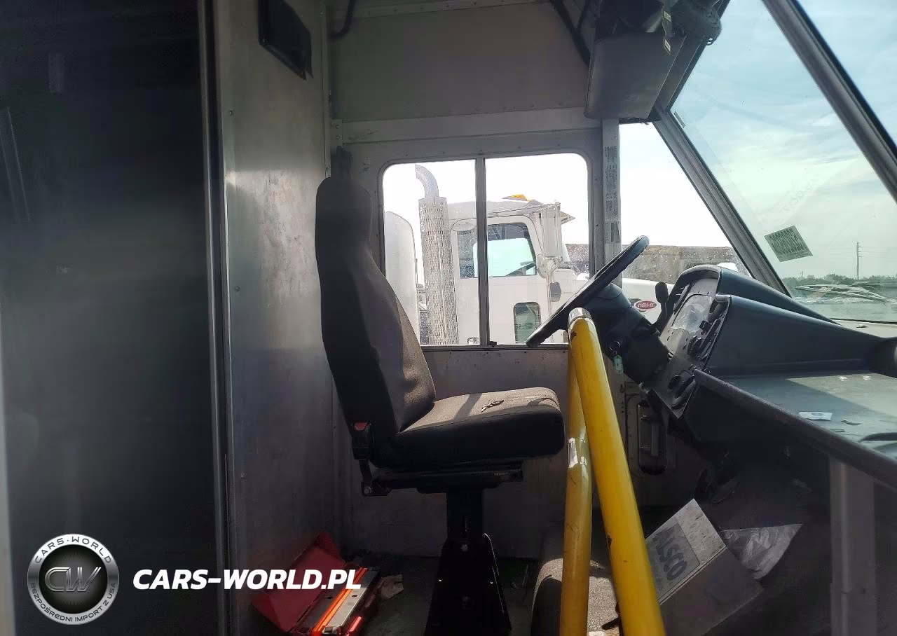 2015 Ford F59 Delivery Truck VIN:1F65F5KY1F0A04400 - 11