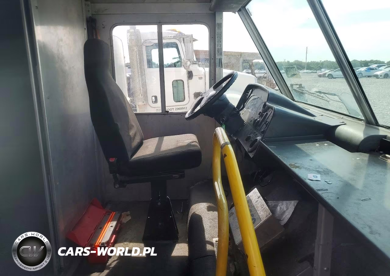 2015 Ford F59 Delivery Truck VIN:1F65F5KY1F0A04400 - 7