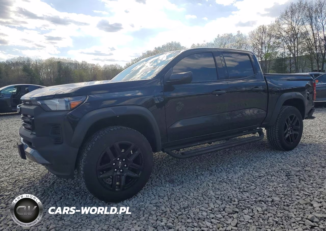 2025 Chevrolet Colorado Trail Boss – zdjęcie 1 z 12