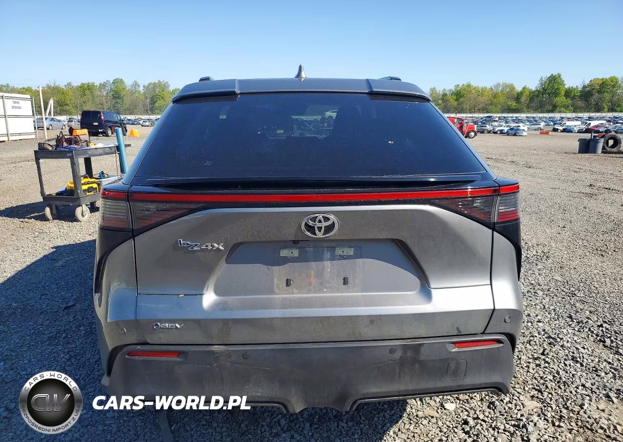 2025 Toyota Bz4X Xle VIN:JTMAAAAA7SA070414 - 6