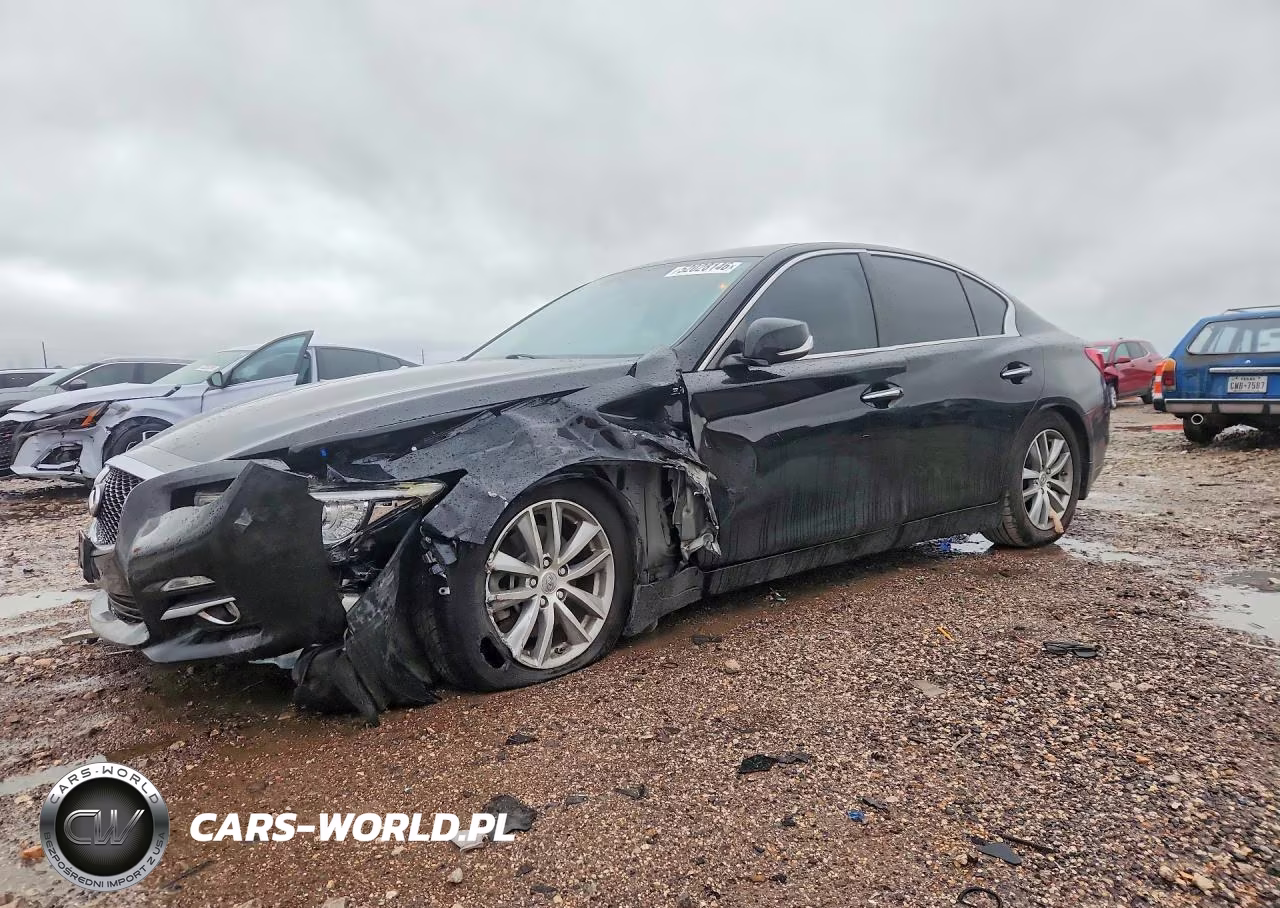 2015 Infiniti Q50