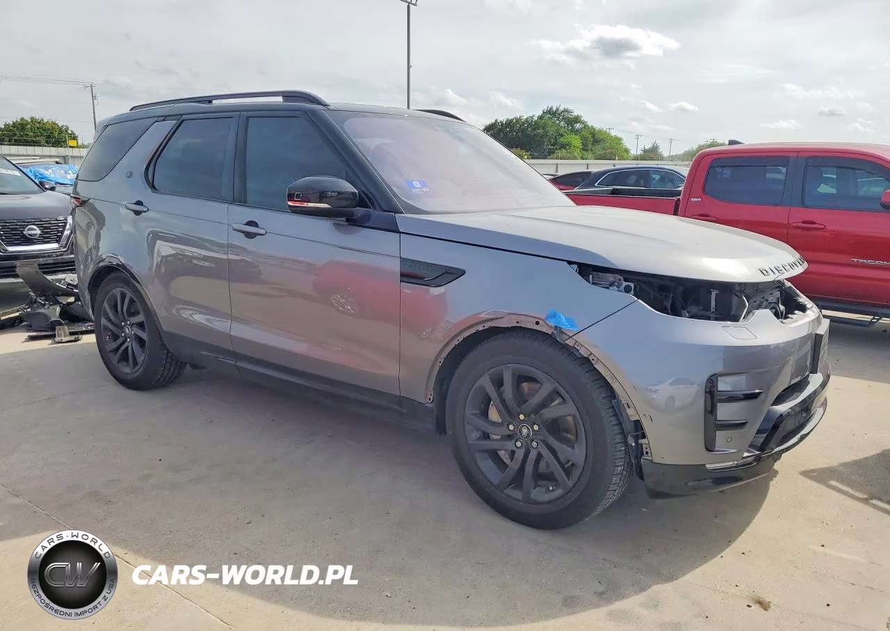 2020 Land Rover Discovery Landmark VIN:SALRU2RV7L2435783 - 4