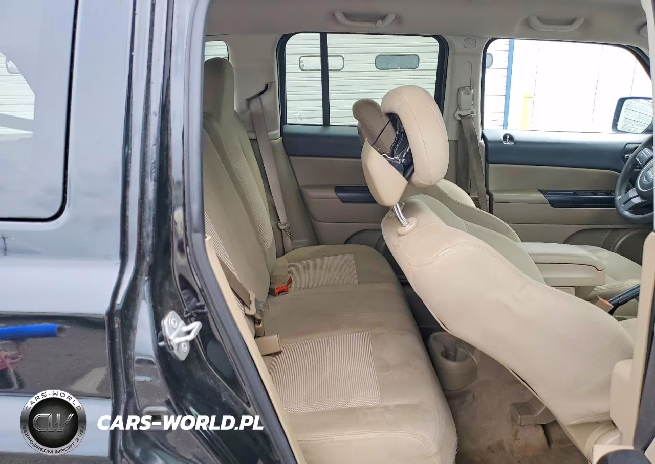 2016 Jeep Patriot Sport VIN:1C4NJPBB5GD604365 - 10