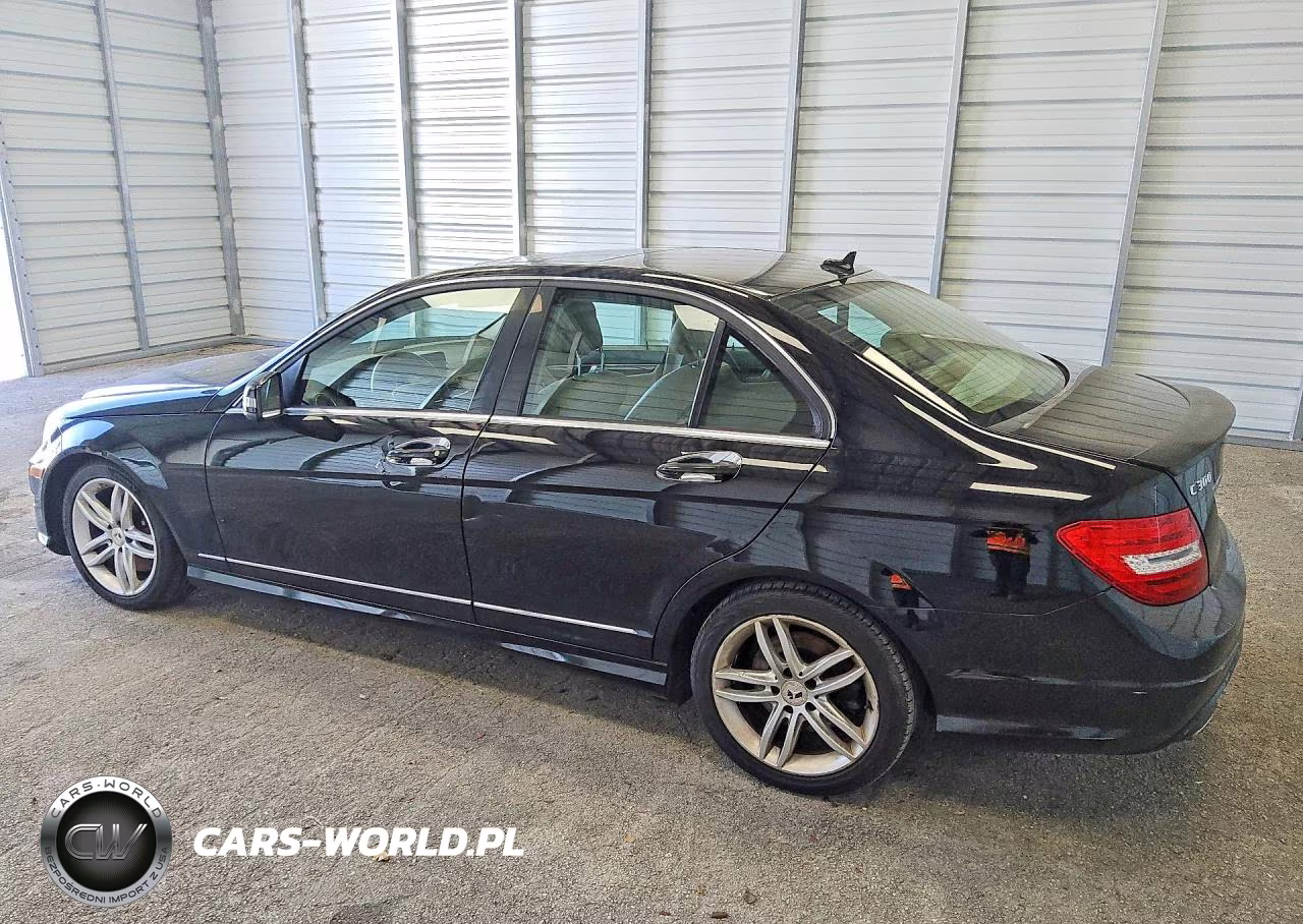 2014 Mercedes-Benz C 300 4Matic VIN:WDDGF8AB7ER308920 - 2