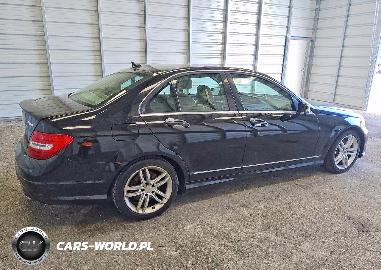 2014 Mercedes-Benz C 300 4Matic VIN:WDDGF8AB7ER308920 - 3