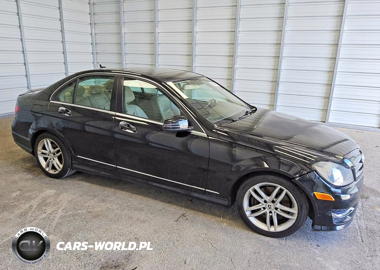 2014 Mercedes-Benz C 300 4Matic VIN:WDDGF8AB7ER308920 - 4
