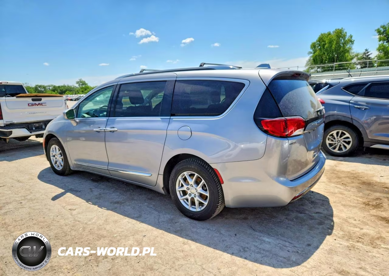 2020 Chrysler Pacifica Touring L VIN:2C4RC1BG0LR120311 - 2