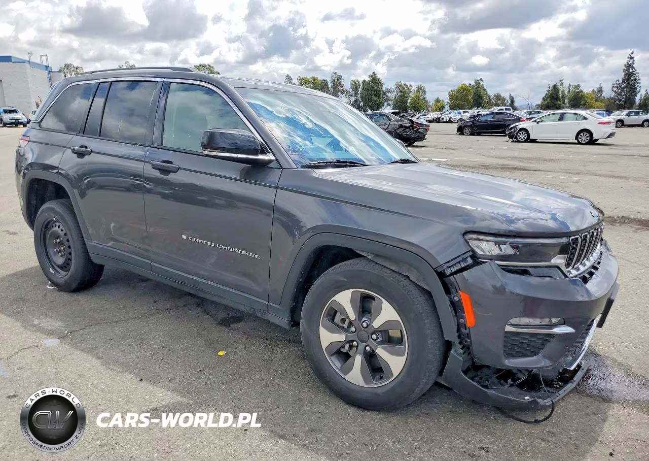 2023 Jeep Grand Cherokee Limited 4Xe VIN:1C4RJYB63PC582222 - 4