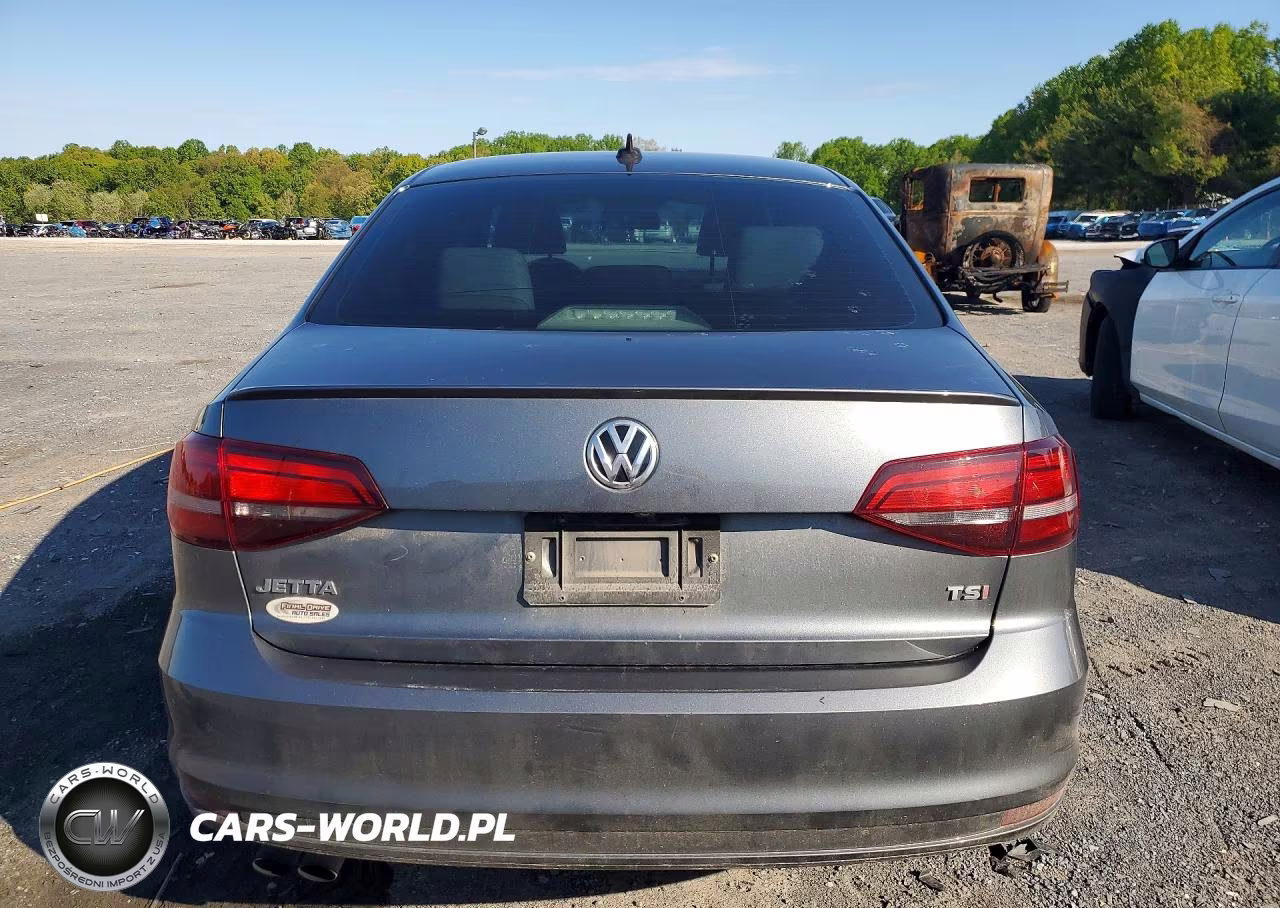 2016 Volkswagen Jetta Sport VIN:3VWB17AJ3GM240864 - 6