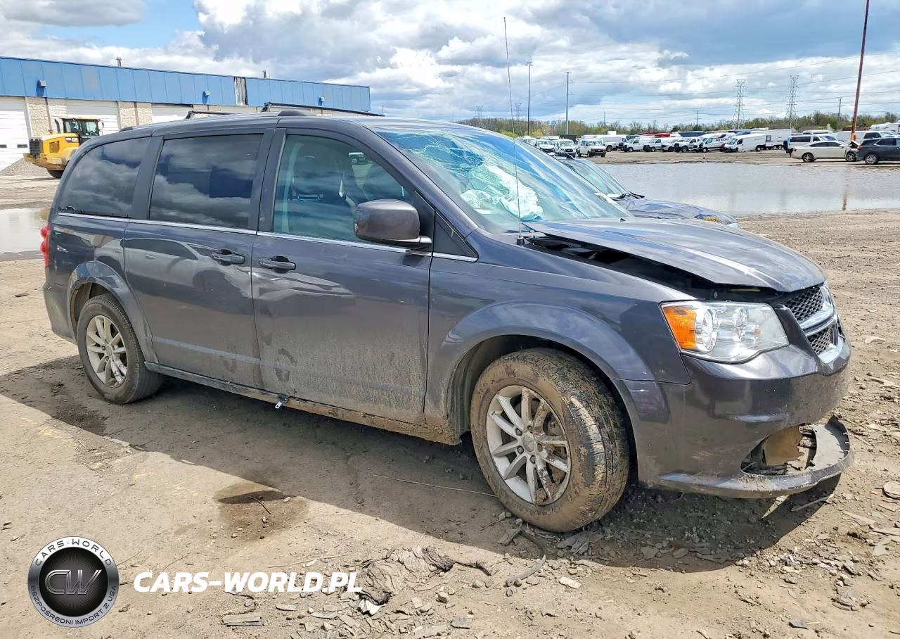 2018 Dodge Grand Caravan Sxt VIN:2C4RDGCG5JR309743 - 4