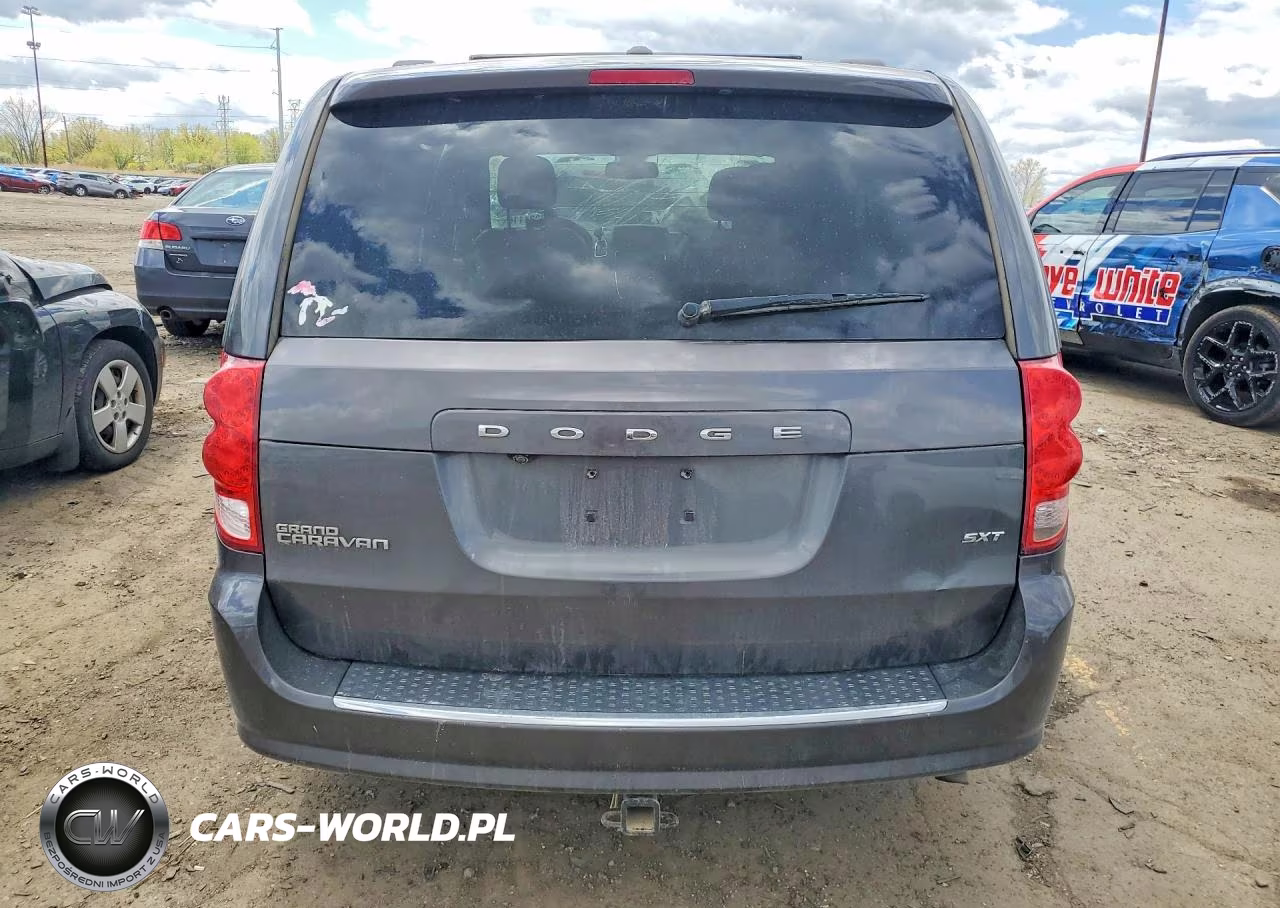 2018 Dodge Grand Caravan Sxt VIN:2C4RDGCG5JR309743 - 6