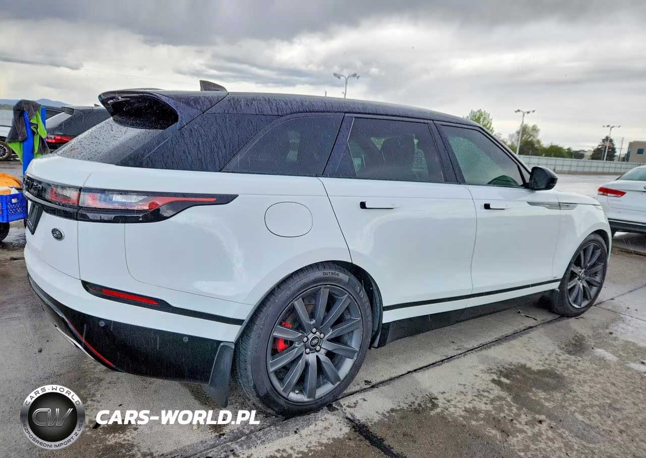 2018 Land Rover Range Rover Velar R-Dynamic Hse VIN:SALYM2RV9JA726607 - 3
