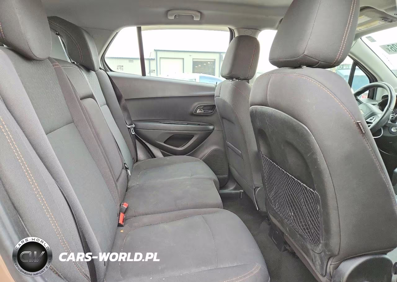 2019 Chevrolet Trax Ls VIN:3GNCJKSB2KL120593 - 11