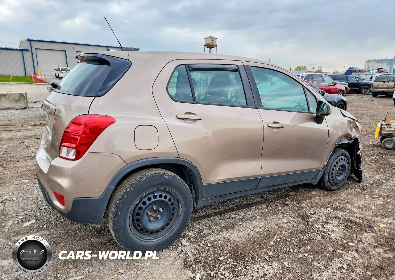 2019 Chevrolet Trax Ls VIN:3GNCJKSB2KL120593 - 3