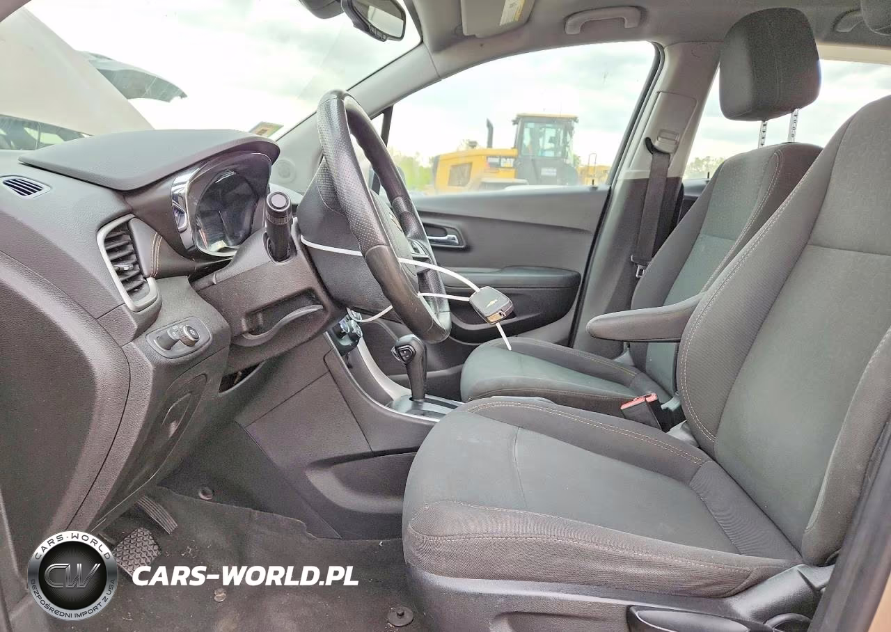 2019 Chevrolet Trax Ls VIN:3GNCJKSB2KL120593 - 7