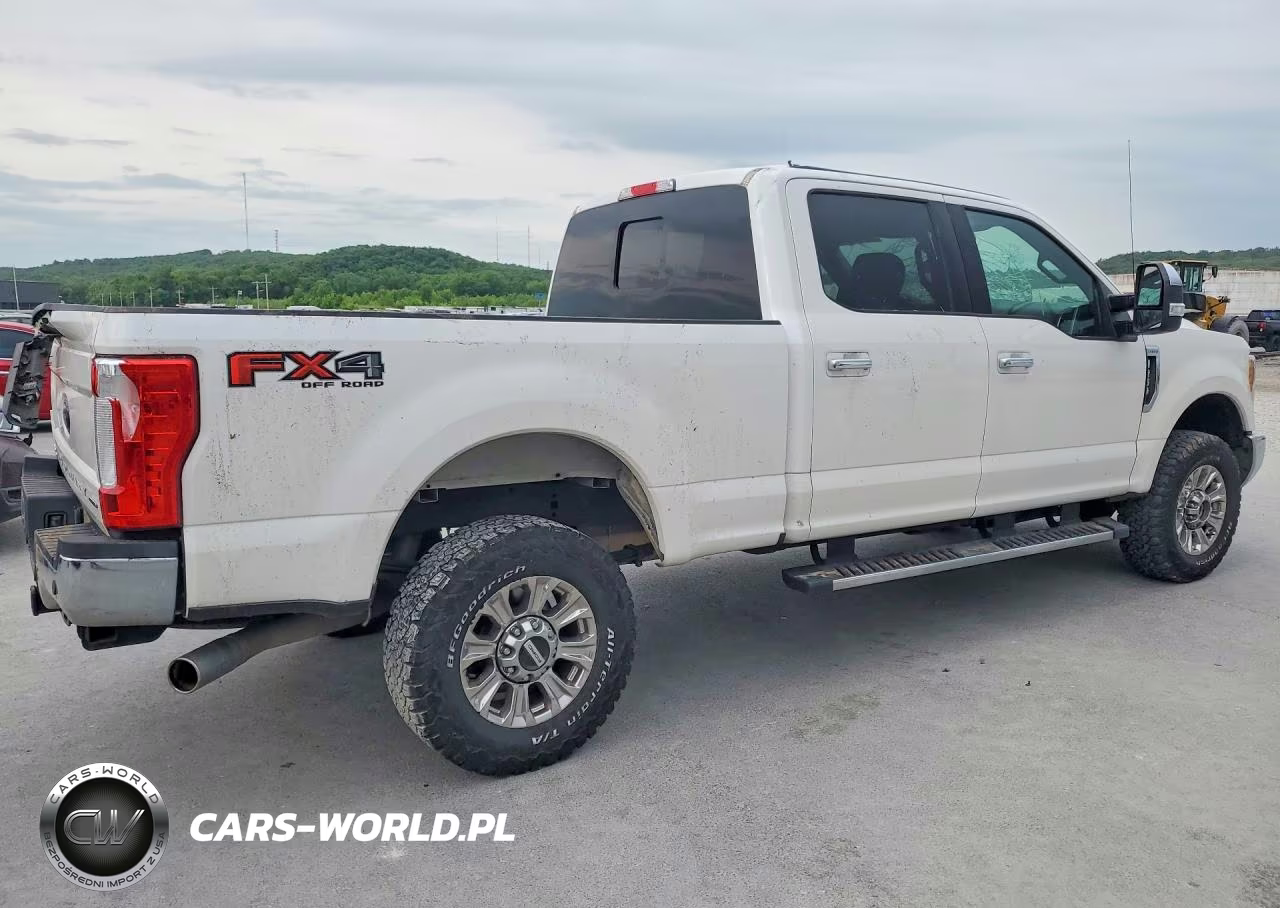 2017 Ford F250 Super Duty VIN:1FT7W2B62HEC08440 - 3