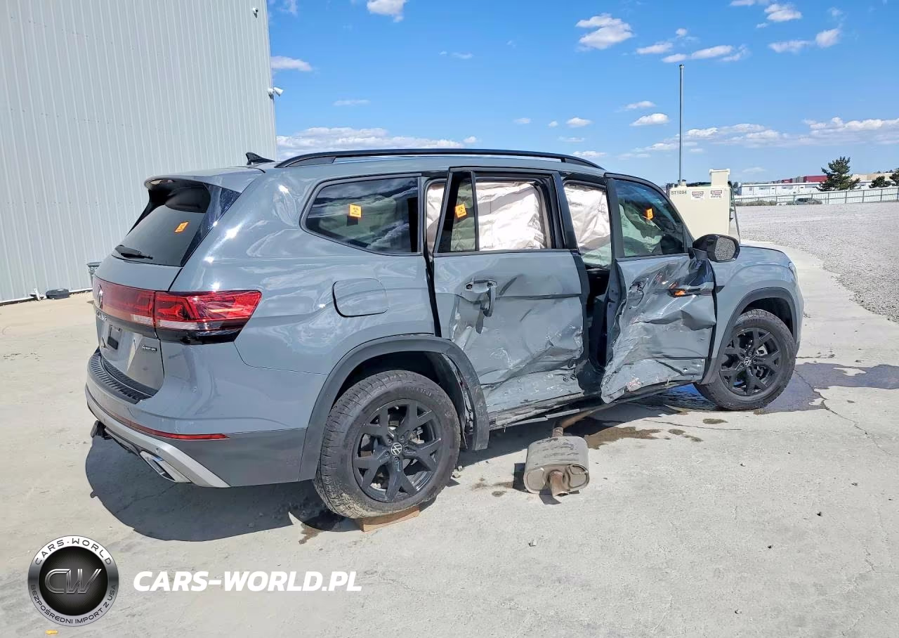 2024 Volkswagen Atlas Peak Edition Se VIN:1V2CR2CA6RC580867 - 3