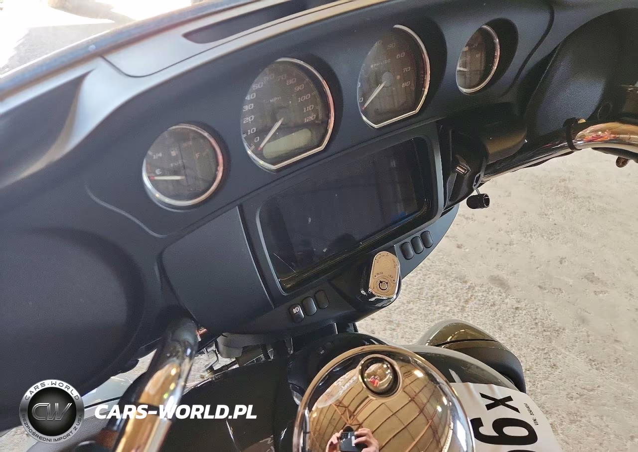 2021 Harley-Davidson Flhtcutg VIN:1HD1MAF1XMB850404 - 7