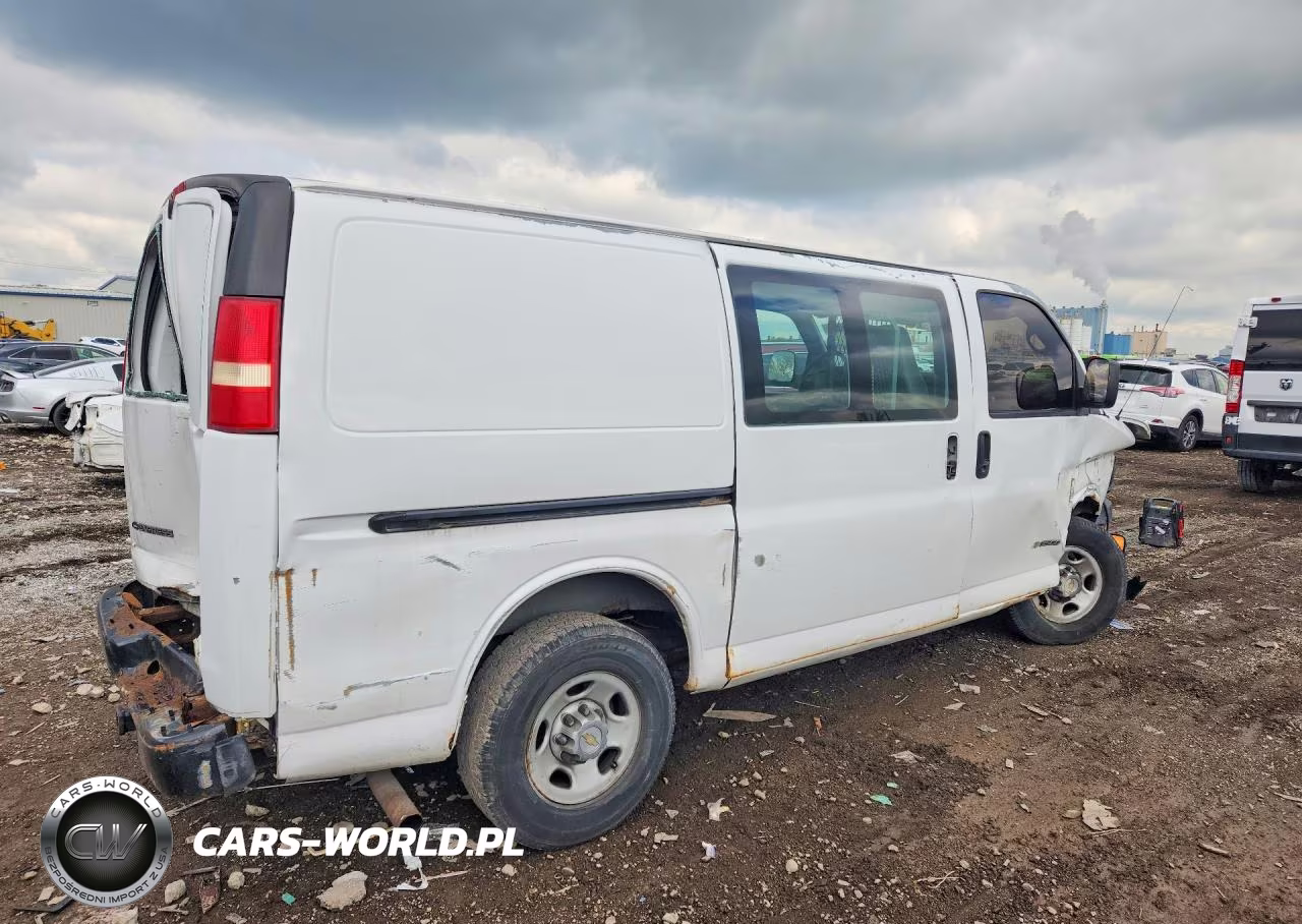 2005 Chevrolet Express G3500 VIN:1GCHG35V951151201 - 3
