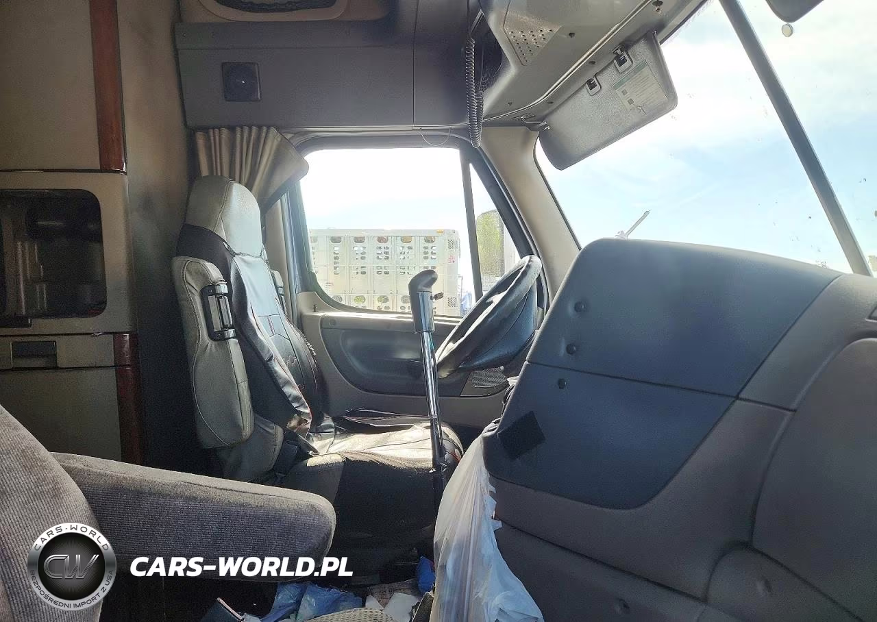 2013 Freightliner Cascadia 125 Semi Truck VIN:1FUJGLDR5DSBS1364 - 6