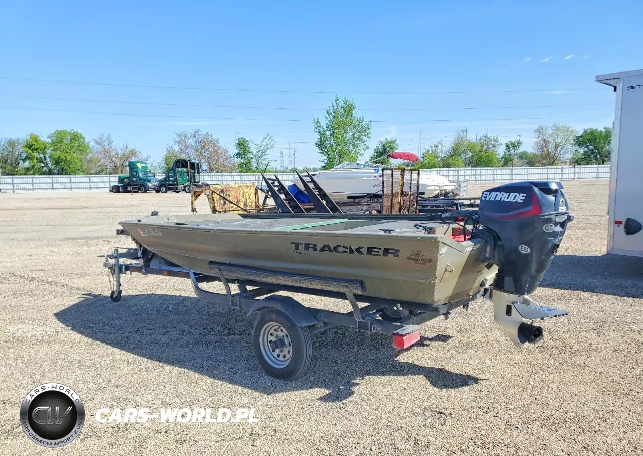 2020 Tracker Grizzly Boat VIN:BUJ59019J920 - 3