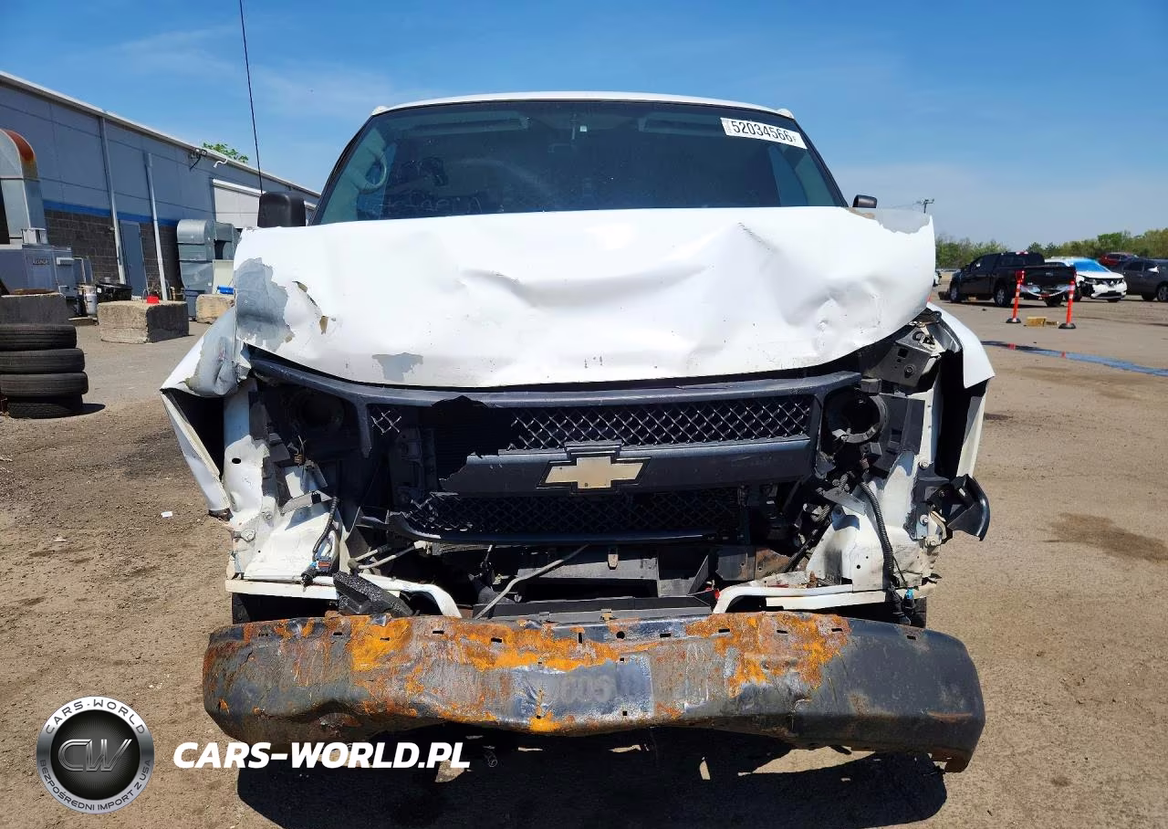 2010 Chevrolet Express G2500 VIN:1GCZGFBA7A1119932 - 5