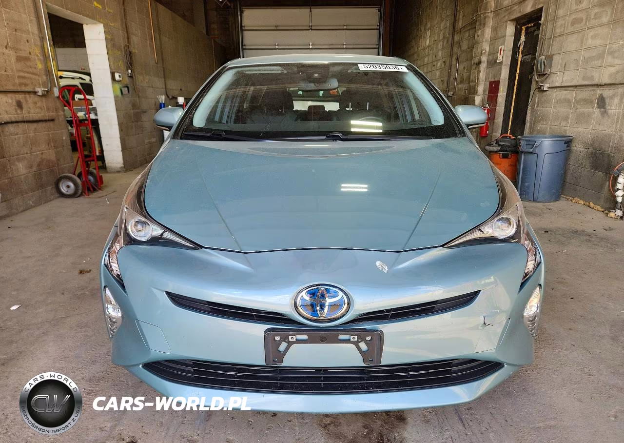2016 Toyota Prius Four Touring VIN:JTDKARFU8G3023667 - 5