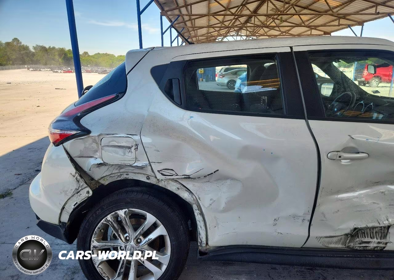 2017 Nissan Juke S VIN:JN8AF5MR9HT703393 - 10