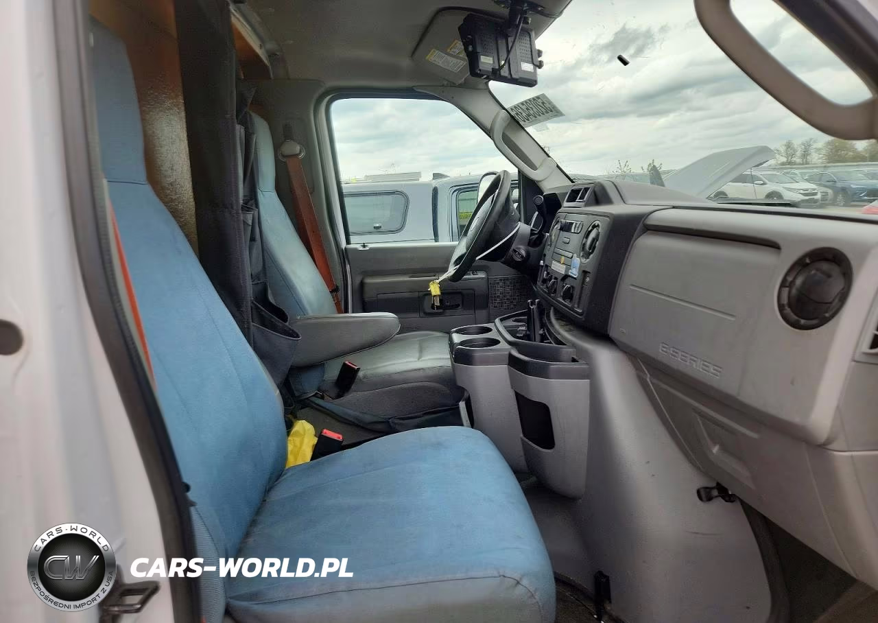 2018 Ford Econoline E450 Super Duty Cutaway Van VIN:1FDXE4FS7JDC18930 - 11