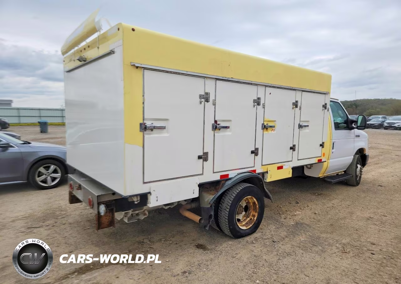 2018 Ford Econoline E450 Super Duty Cutaway Van VIN:1FDXE4FS7JDC18930 - 3