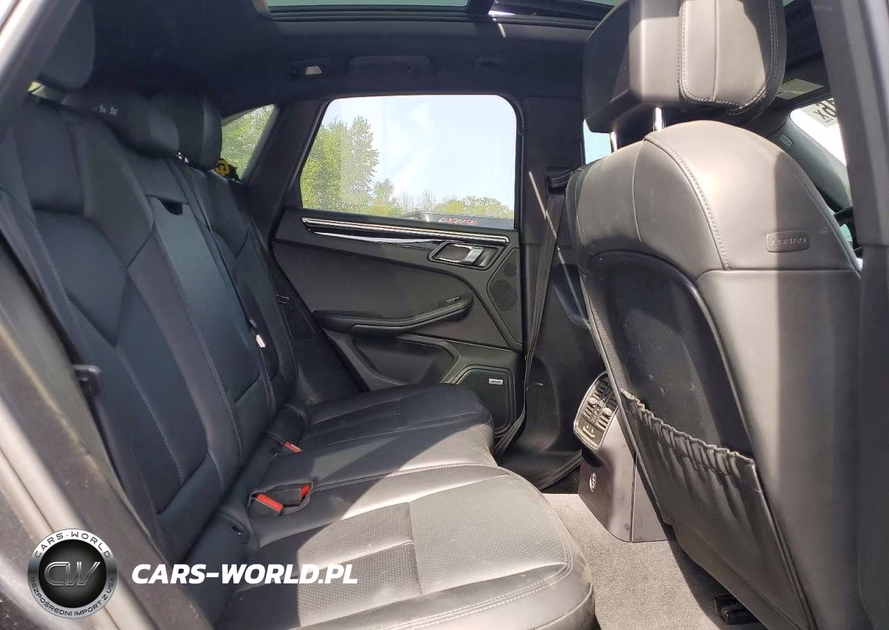 2019 Porsche Macan VIN:WP1AA2A52KLB03783 - 11