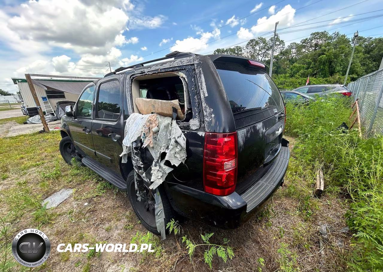 2007 Chevrolet Tahoe K1500 VIN:1GNFK13057J391082 - 3