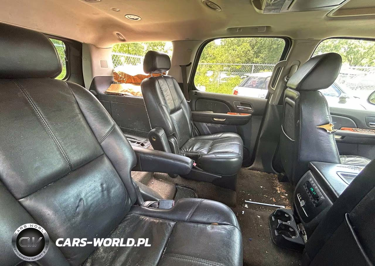 2007 Chevrolet Tahoe K1500 VIN:1GNFK13057J391082 - 6