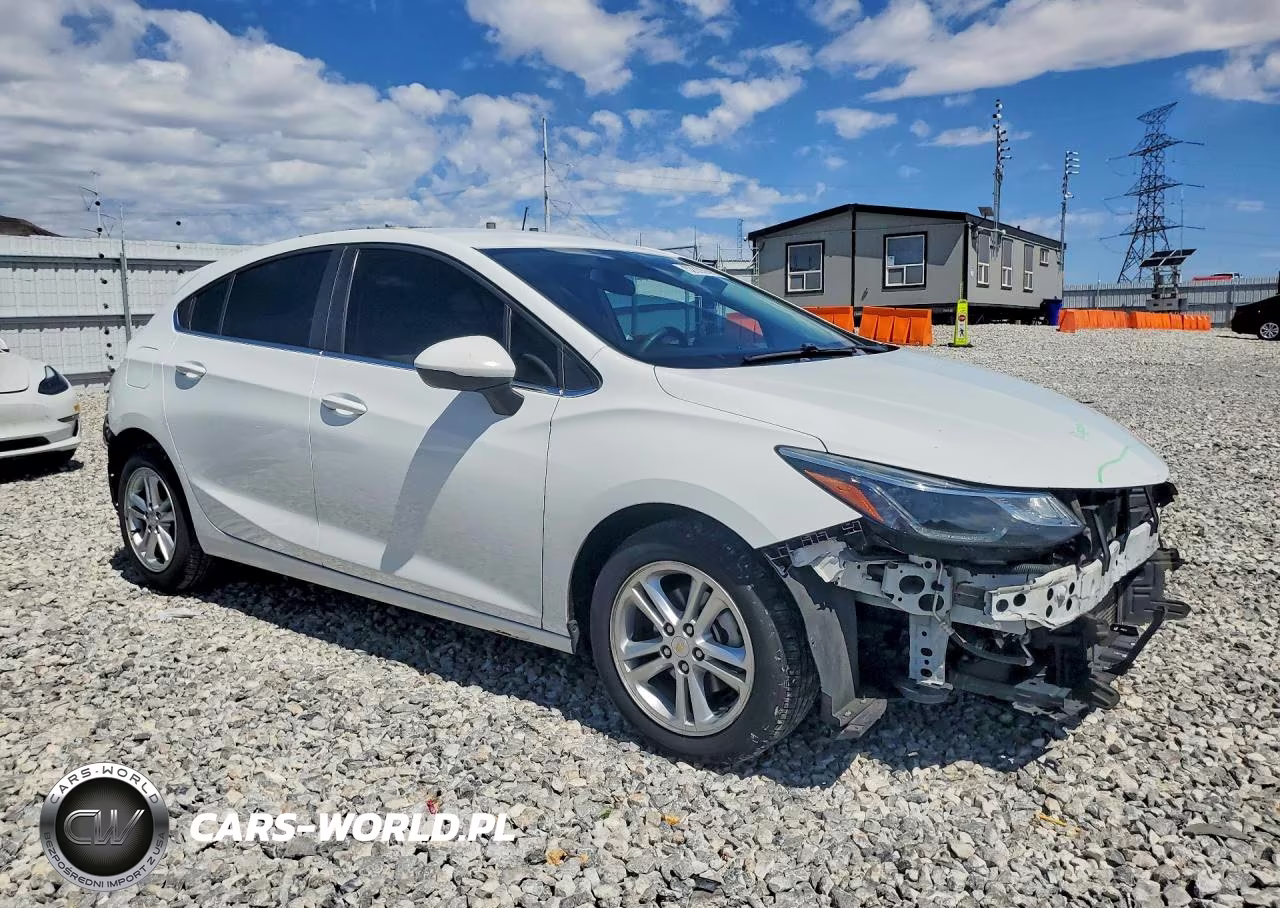 2018 Chevrolet Cruze Lt VIN:3G1BE6SM6JS578037 - 4