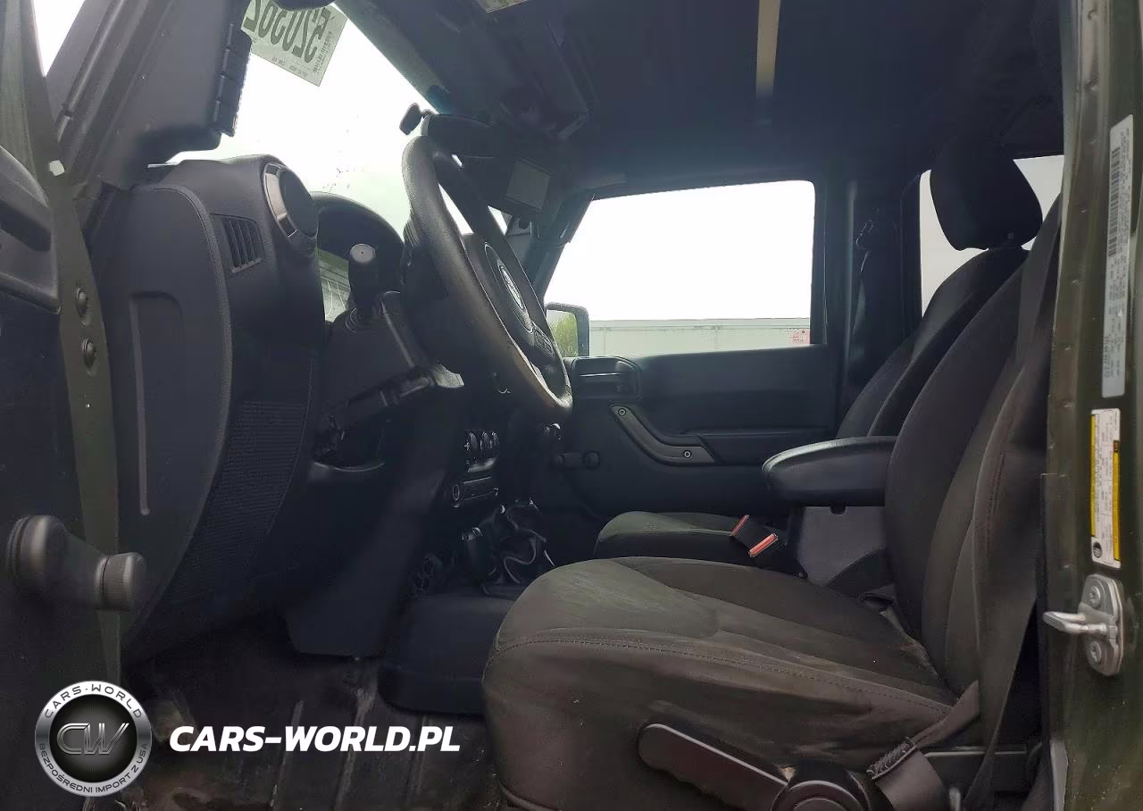 2015 Jeep Wrangler Unlimited Sport VIN:1C4BJWDG7FL703134 - 7