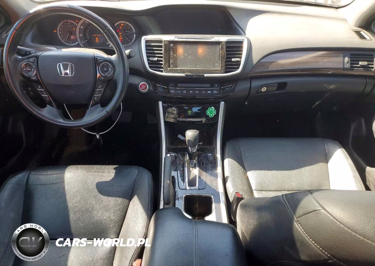 2017 Honda Accord Touring VIN:1HGCR3F91HA005032 - 8