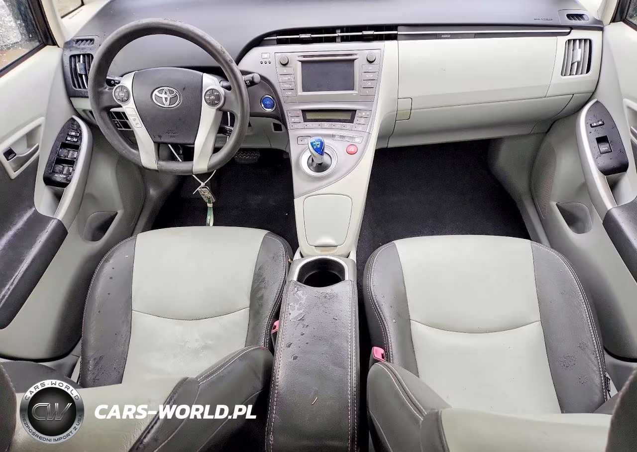 2013 Toyota Prius VIN:JTDKN3DU2D5566887 - 8
