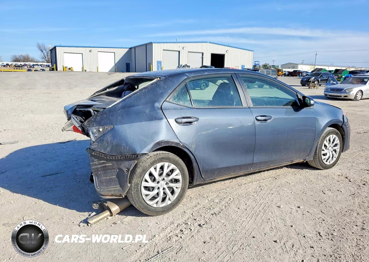 2019 Toyota Corolla Le VIN:5YFBURHE5KP907207 - 3