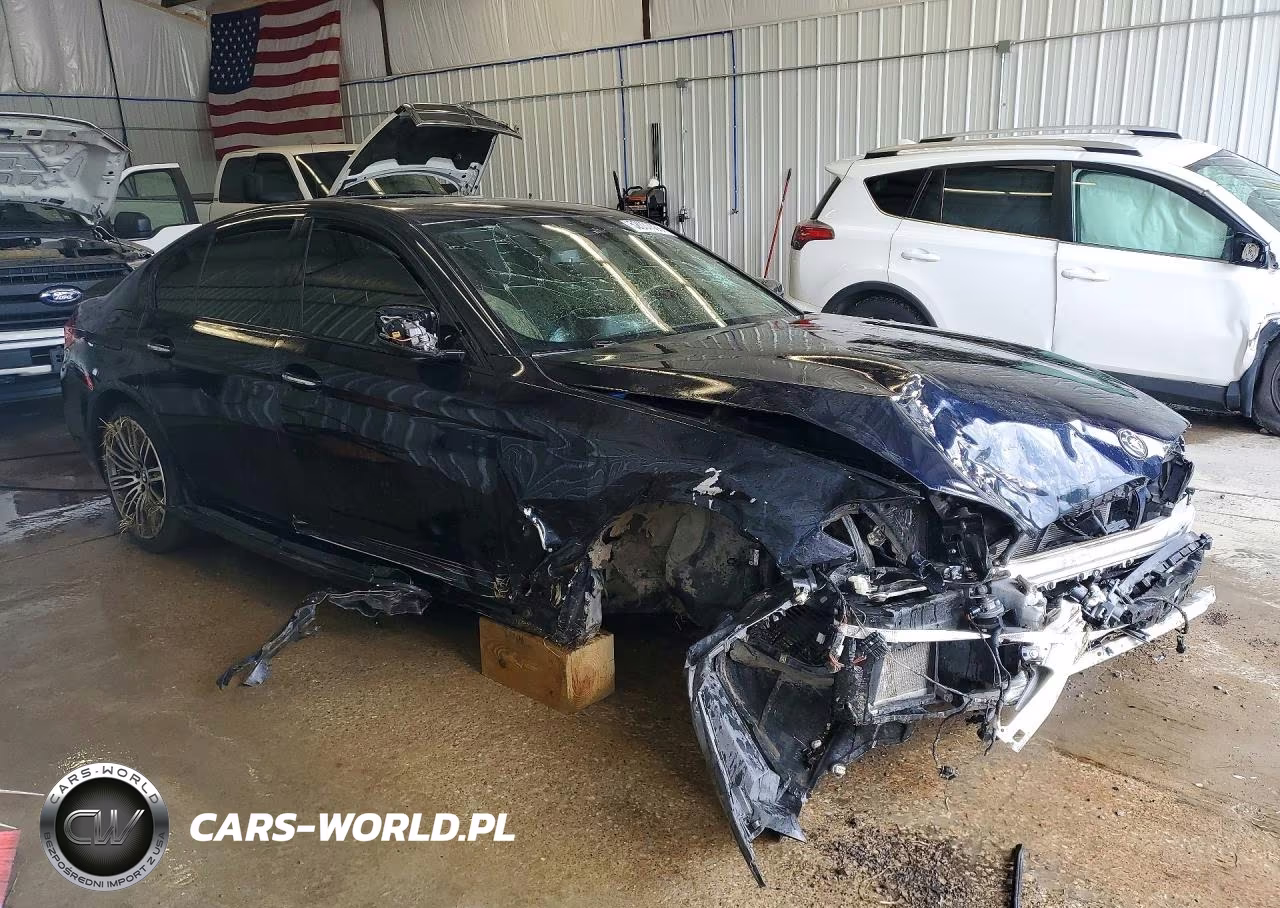 2018 BMW M550Xi VIN:WBAJB9C53JB049190 - 4