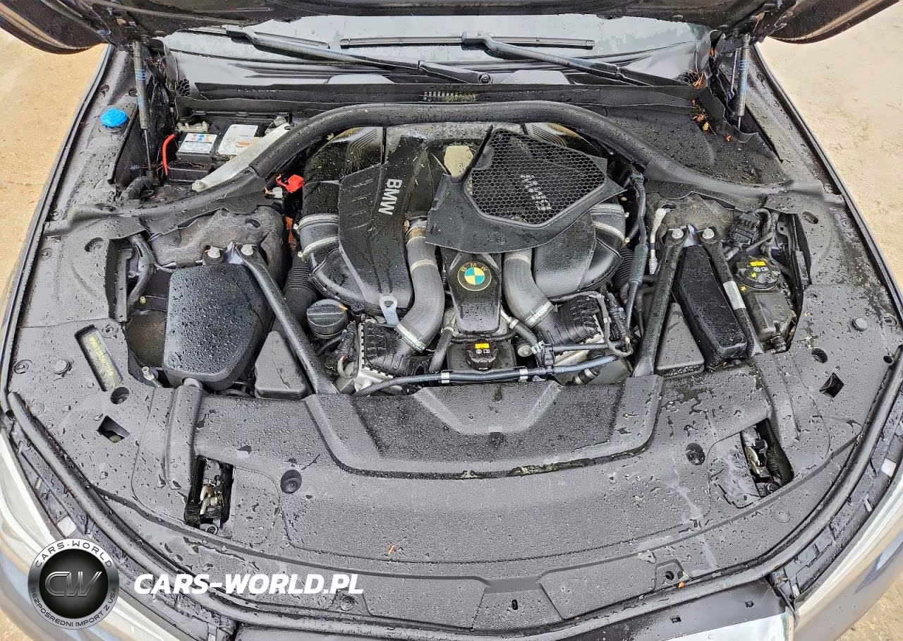 2017 BMW 750 Xi VIN:WBA7F2C5XHG421725 - 11